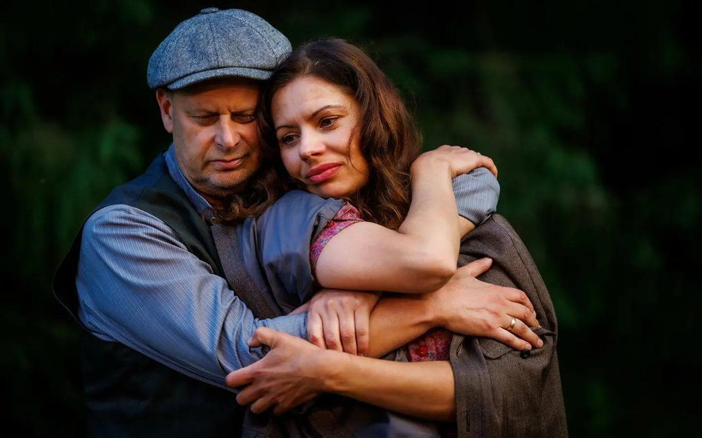 «Rongirüüv»: Juhan (Margus Jaanovits) ja tema naine Aino (Kaia Skoblov)