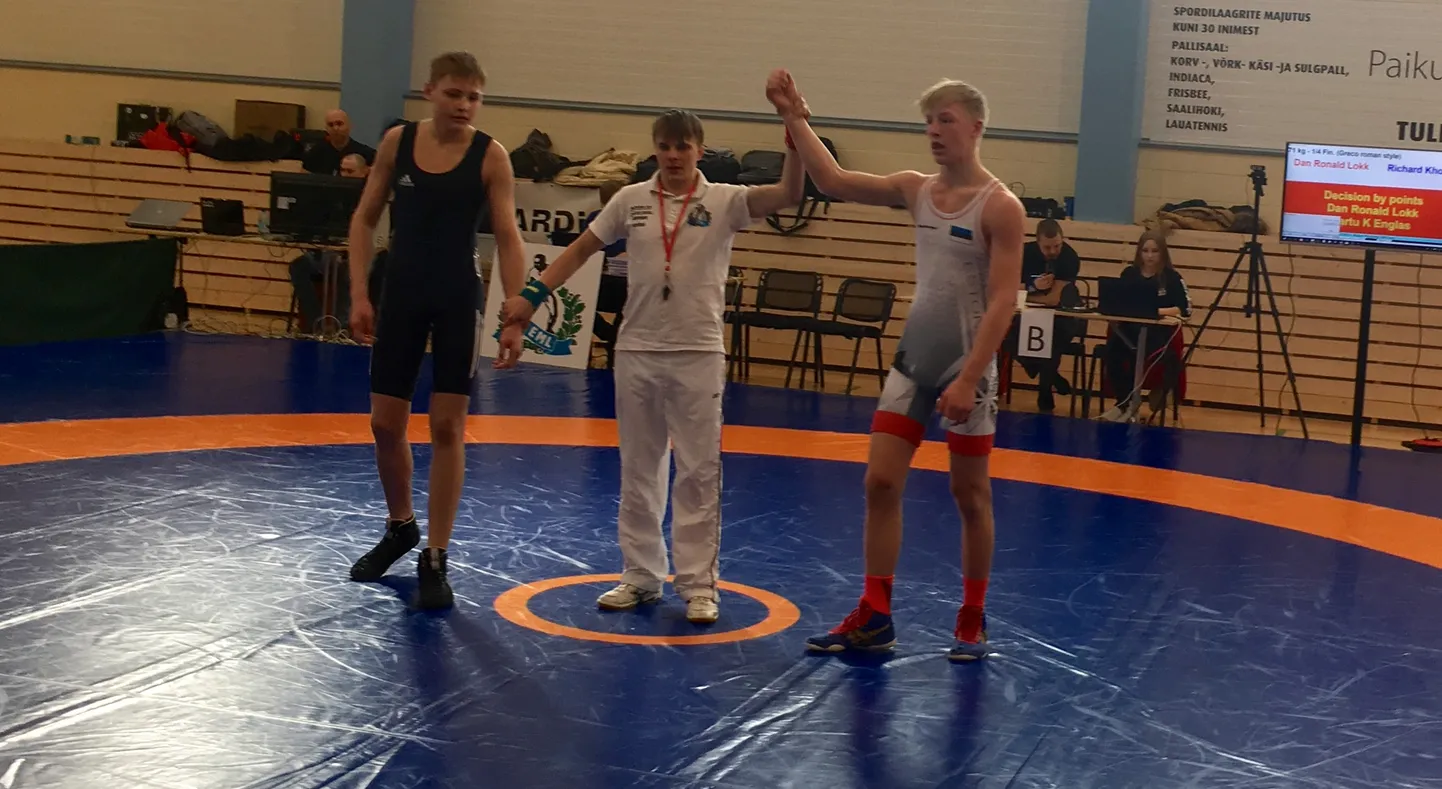 Kaalukategoorias kuni 71 kg võitis pronksmedali Dan Ronald Lokk (paremal).