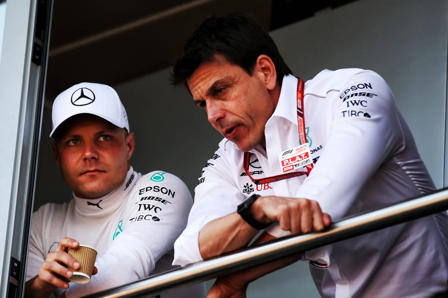 Mercedese tiimijuht Toto Wolff ja Valtteri Bottas.