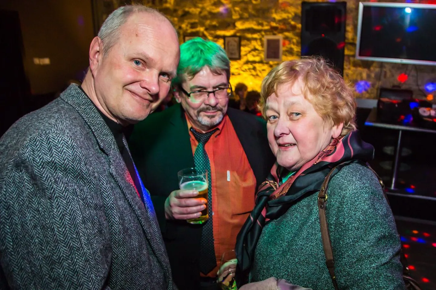 Juku-Kalle Raidi ja Mart Nuti raju riigikogu afterparty Kuku klubis 25.03, 2014.
Sven Grünberg ja Ene Ergma