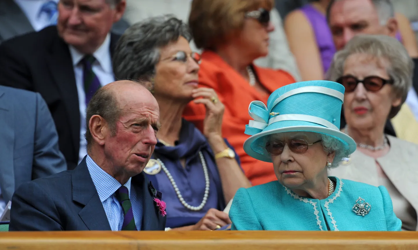 Kenti hertsog prints Edward ja kuninganna Elizabeth II.