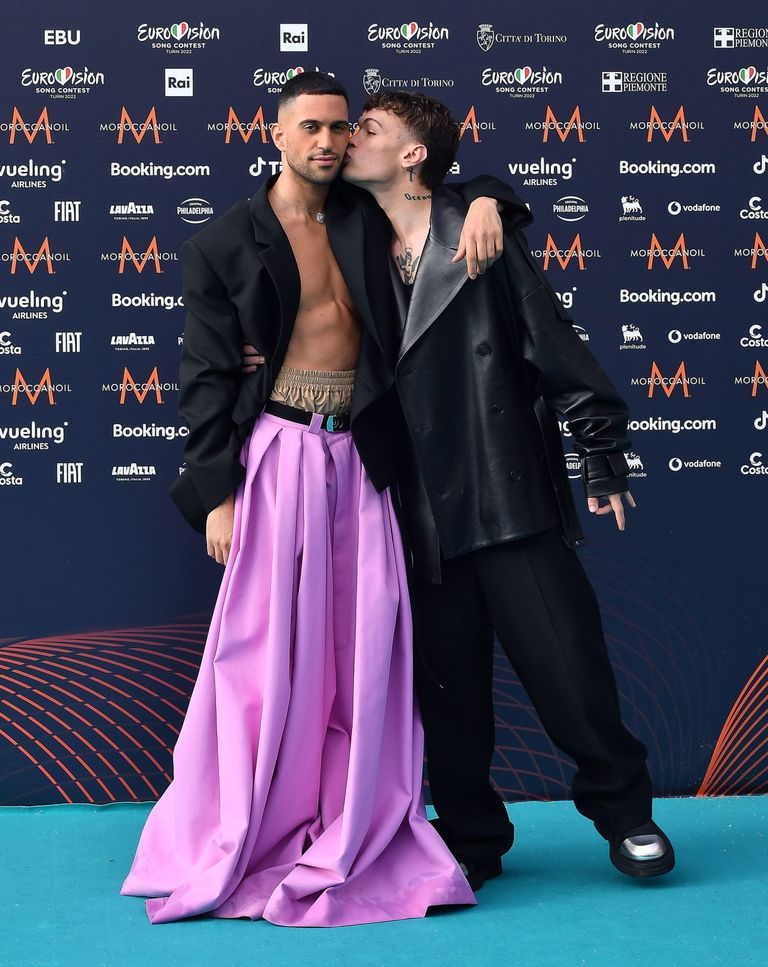 epa09934693 Mahmood and Blanco of Italy arrive for the opening ceremony of the Eurovision Song contest in Turin, Italy, 08 May 2022. The 66th annual Eurovision Song Contest (ESC 2022) will have two semi-finals, held at the PalaOlimpico on 10 and 12 May, and a final on 14 May 2022.  EPA