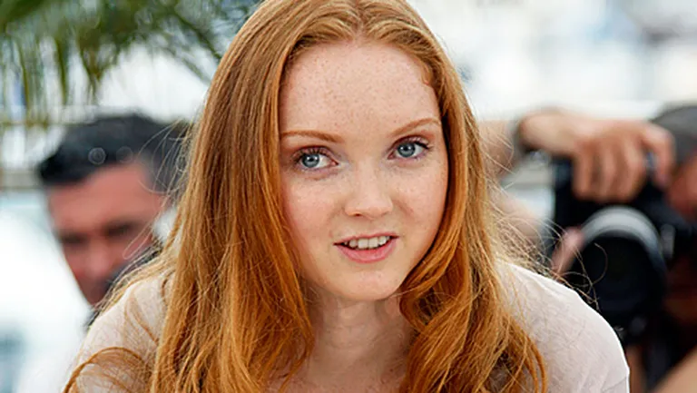 Лили Коул