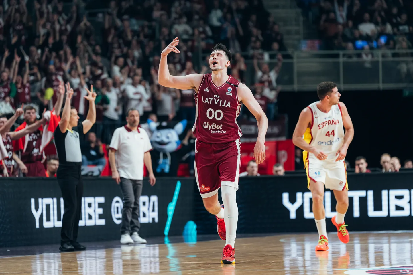 Latvijas basketbolists Rodions Kurucs