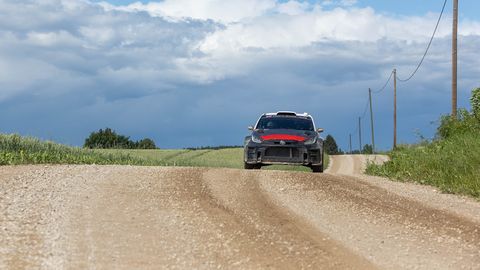 VIDEO ⟩ Rallimehed ja jalgpallurid panid end proovile