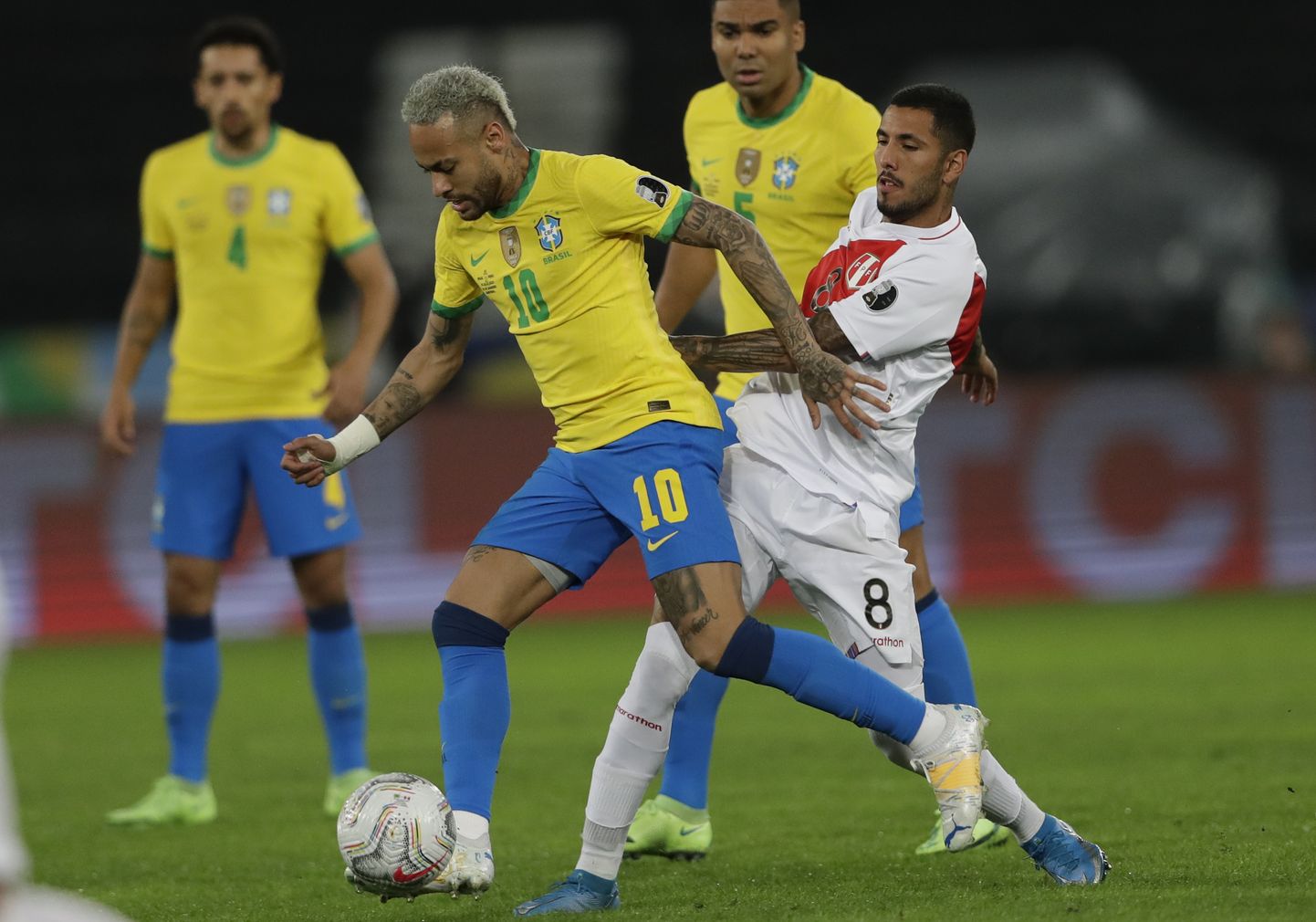 Neymar (palliga) säras taas Brasiilia eest ja viis kodumaa Copa America finaali.