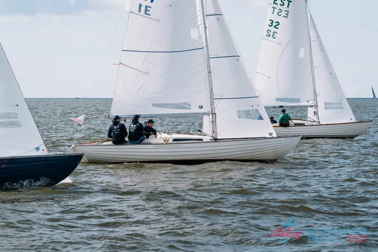 A. Le Coq 66. Muhu Väina regatt 2023 - SYNLAB Pärnu lühirada - Folkboot MUINASJUTUKUNINGAS, kapten Argo Vooremaa, Haapsalu Jahtklubi