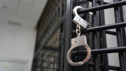 Silakrogā aizturētais bijis notiesāts nevis par slepkavību, bet gan par smagu miesas bojājumu nodarīšanu