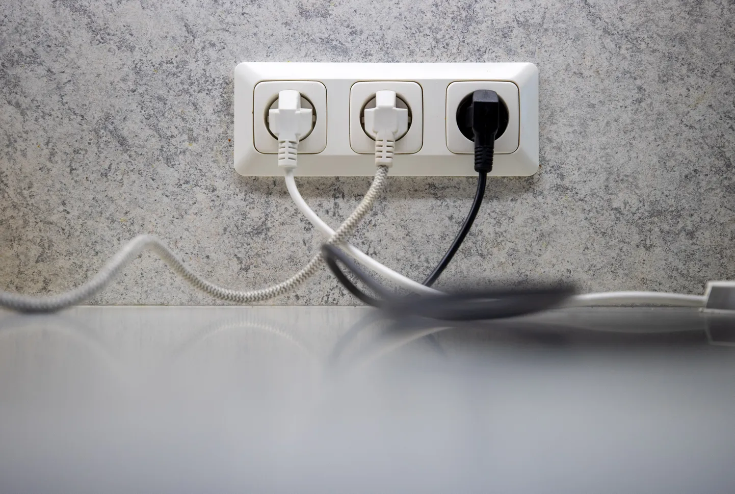 Miljonid inimesed üle maailma lülitavad täna tunniks ajaks elektriseadmed välja.