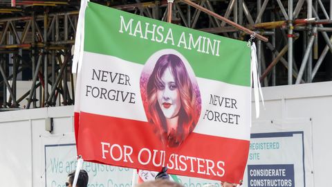 Mahsa Amini perekonnal ei lubatud mälestustseremooniat korraldada
