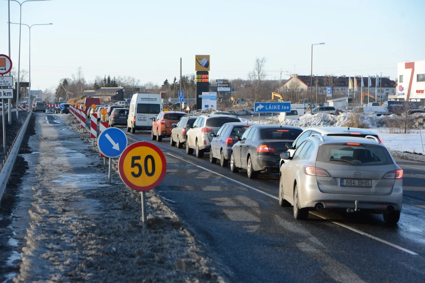 Ummik Tartu maanteel.