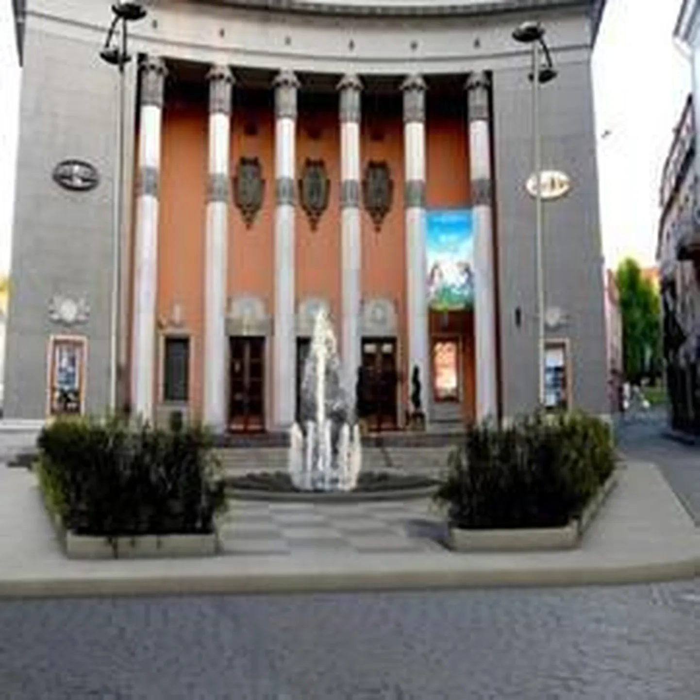 Проект фонтана перед кинотеатром "Сыпрус".