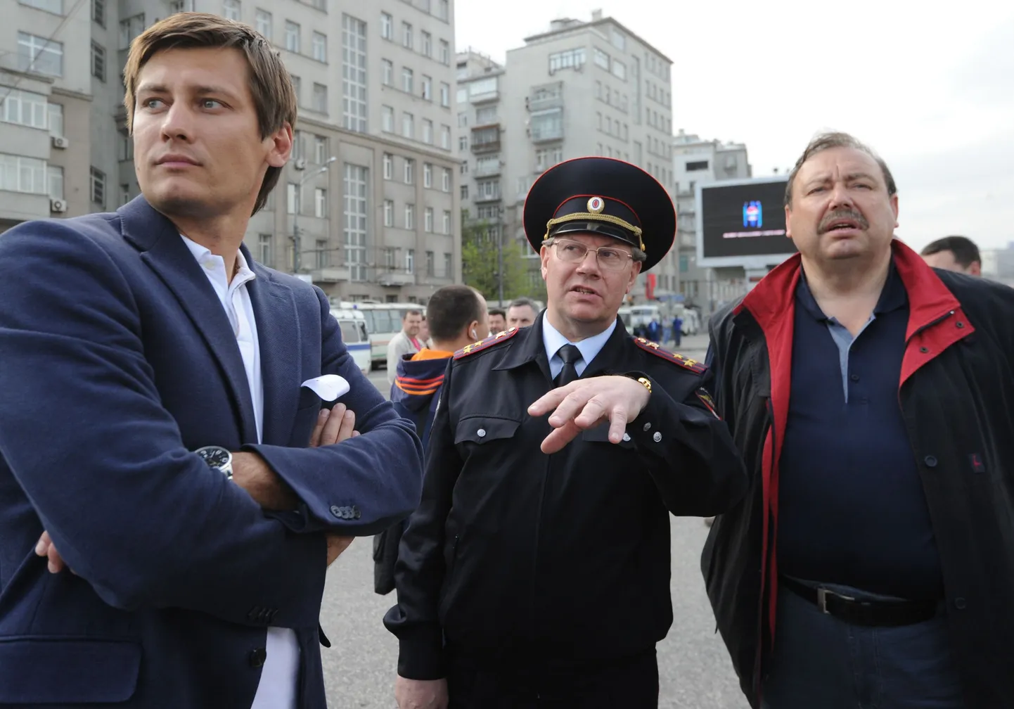Геннадий Гудков (справа).