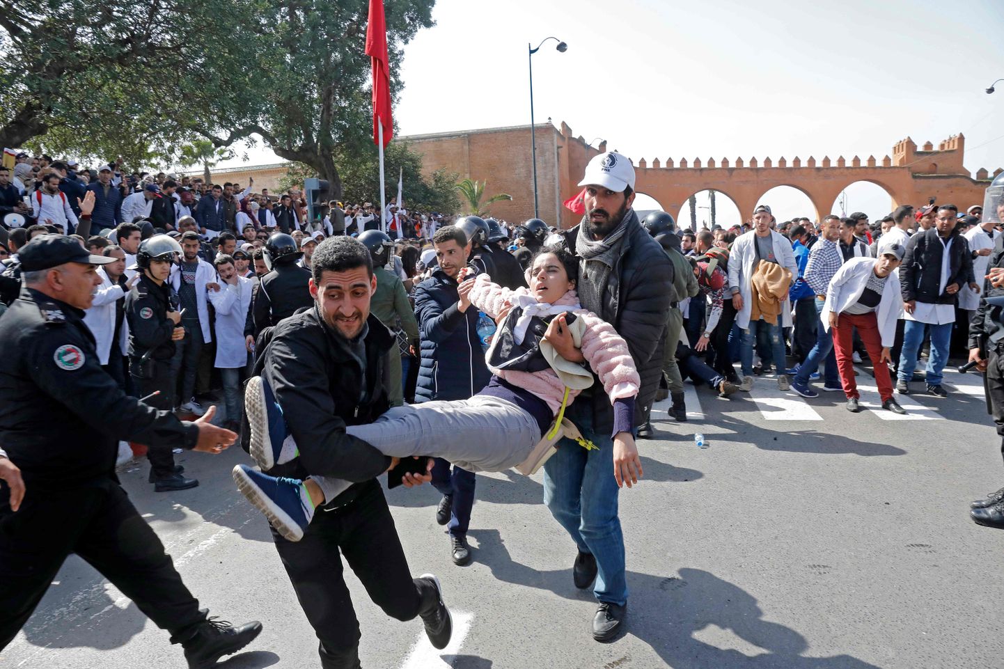 Maroko kooliõpetajate meeleavaldus Rabatis.