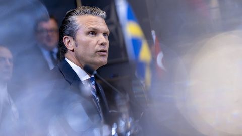 POSTIMEES BRÜSSELIS ⟩ Hegseth raputas NATOt, kuid Eesti jagab tema põhiideed