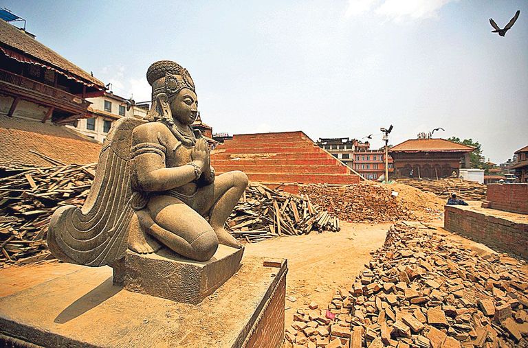 Руины храма на площади Дурбар в Катманду.