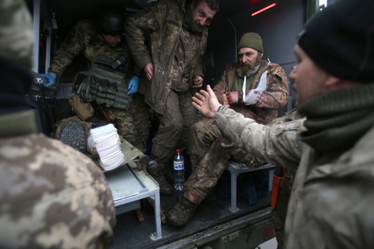 Haavatud sõdurite evakuatsioon Luhanski regioonis, 8. märtsil.