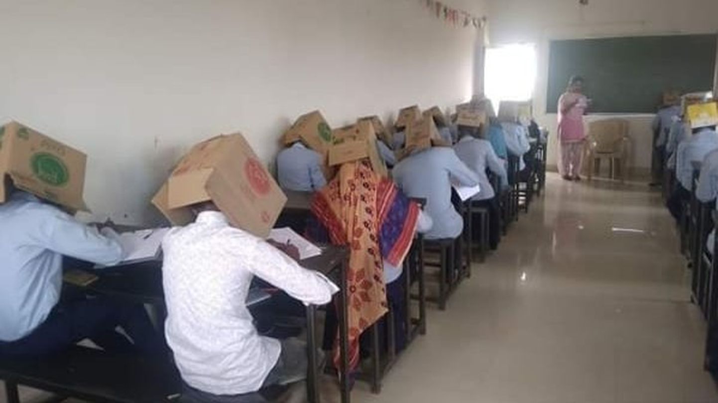 Студенты в Индии.