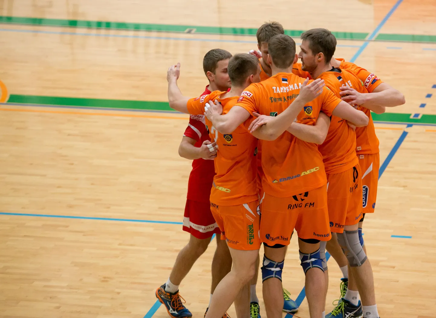 Pärnu võrkpalliklubi meeskond võitis taas.