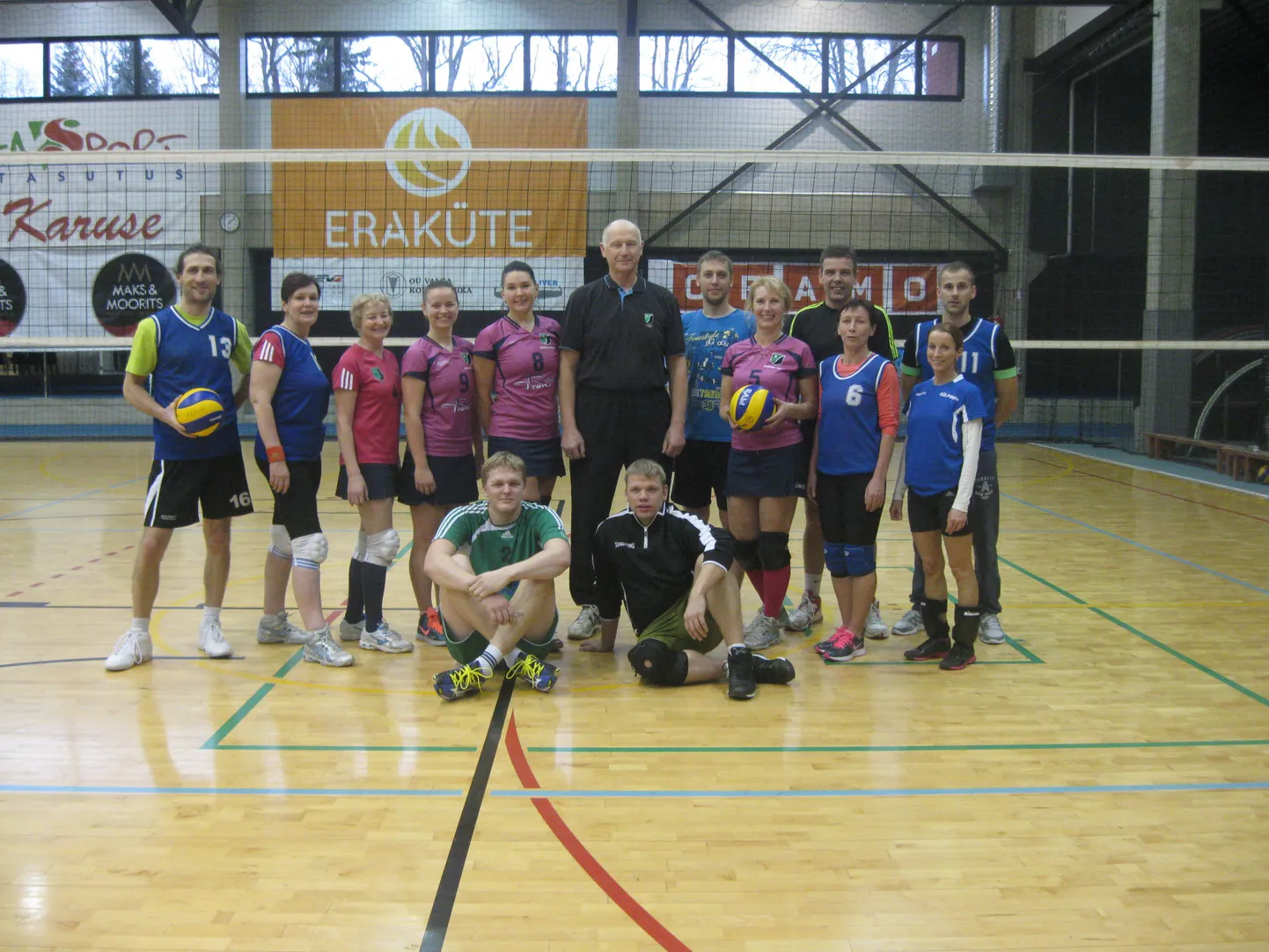 Eesti koolispordi liidu ja Eesti haridustöötajate liidu korraldatud 26. üleriigiliste õpetajate võrkpallivõistluste võitja selgitasid finaalmängus Pärnumaa koolid.