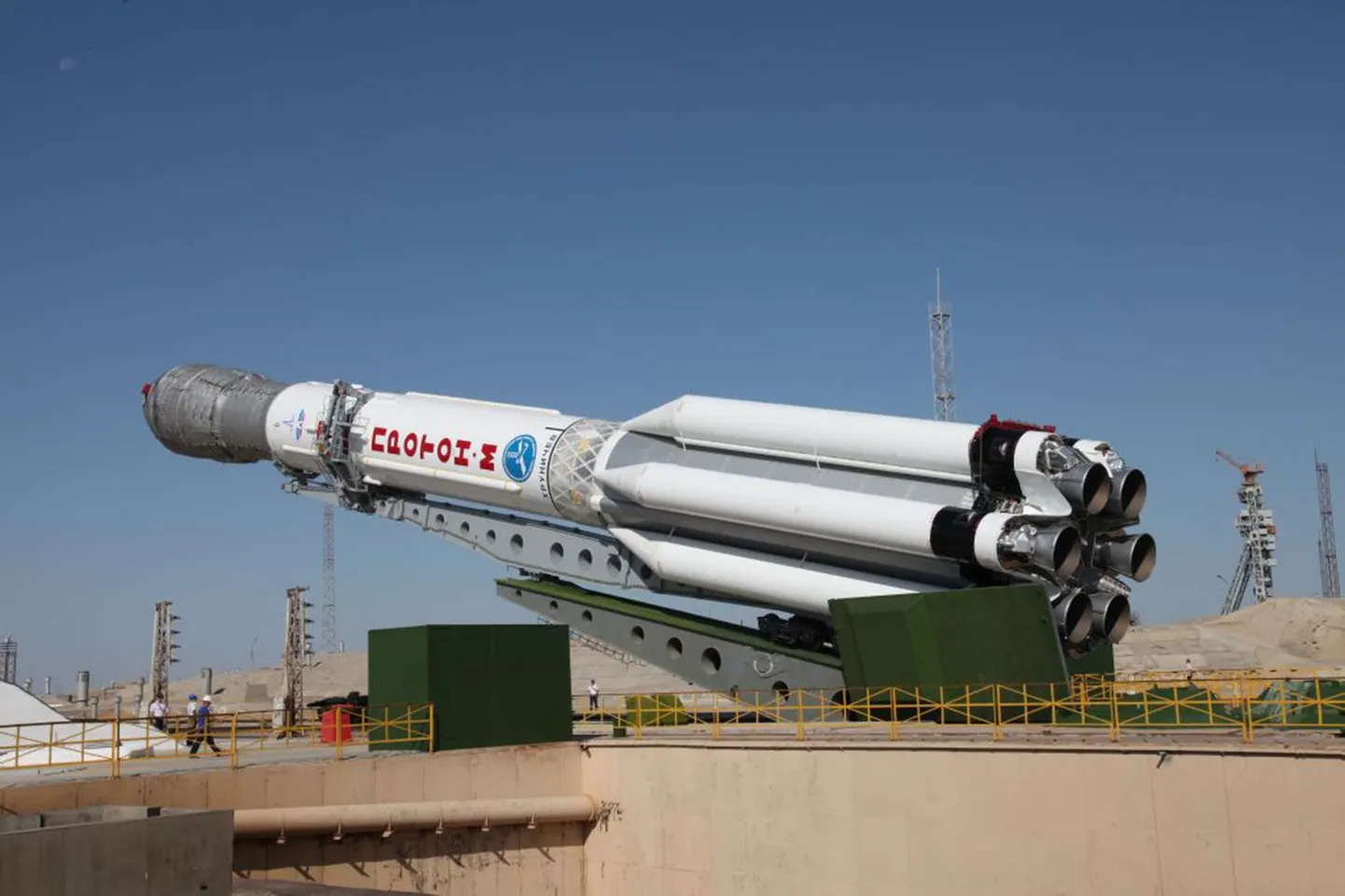 Kanderakett Proton-M koos kolme GLONASS-M navigatsioonisatelliidiga tänavu juulis.