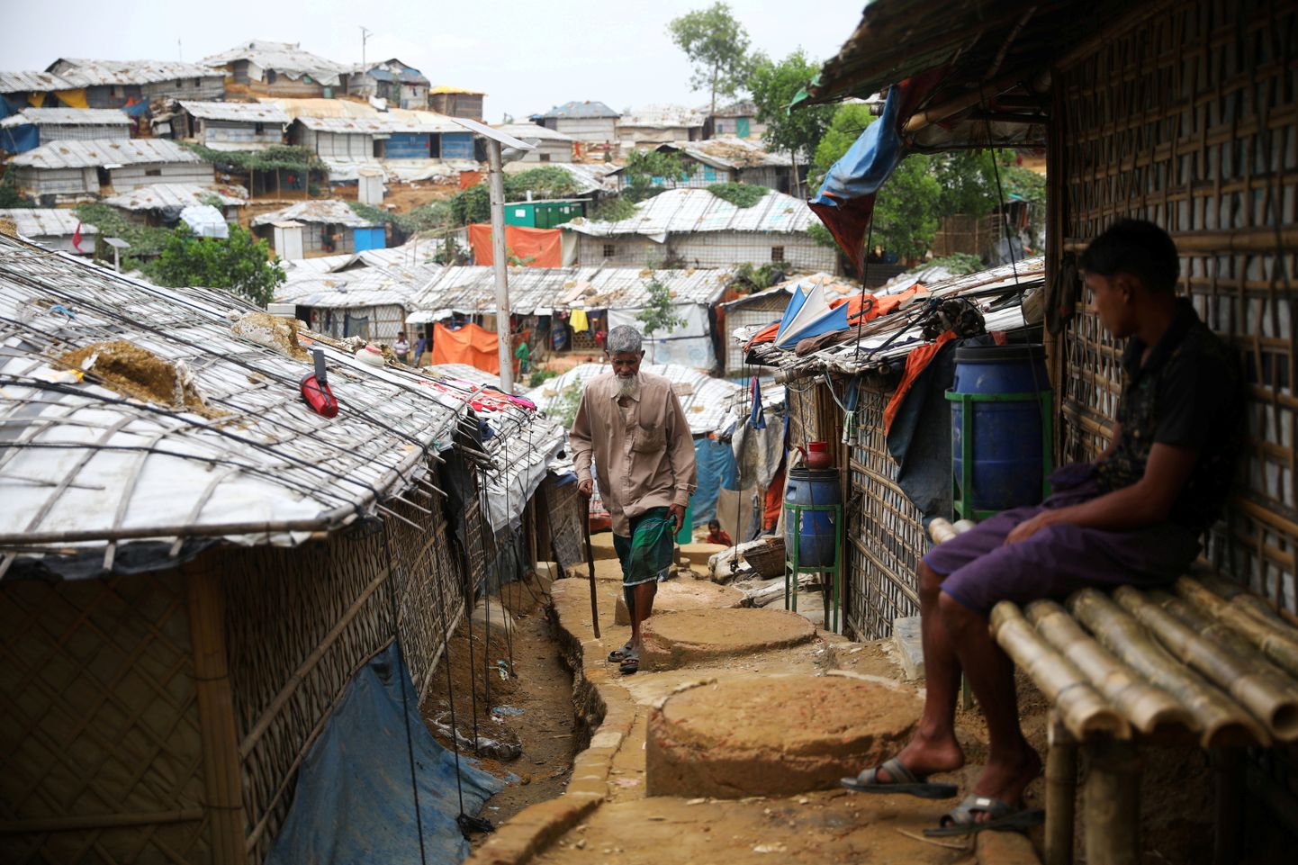 Bangladeshis avastati esimesed nakatumisjuhtumid põgenikelaagris.