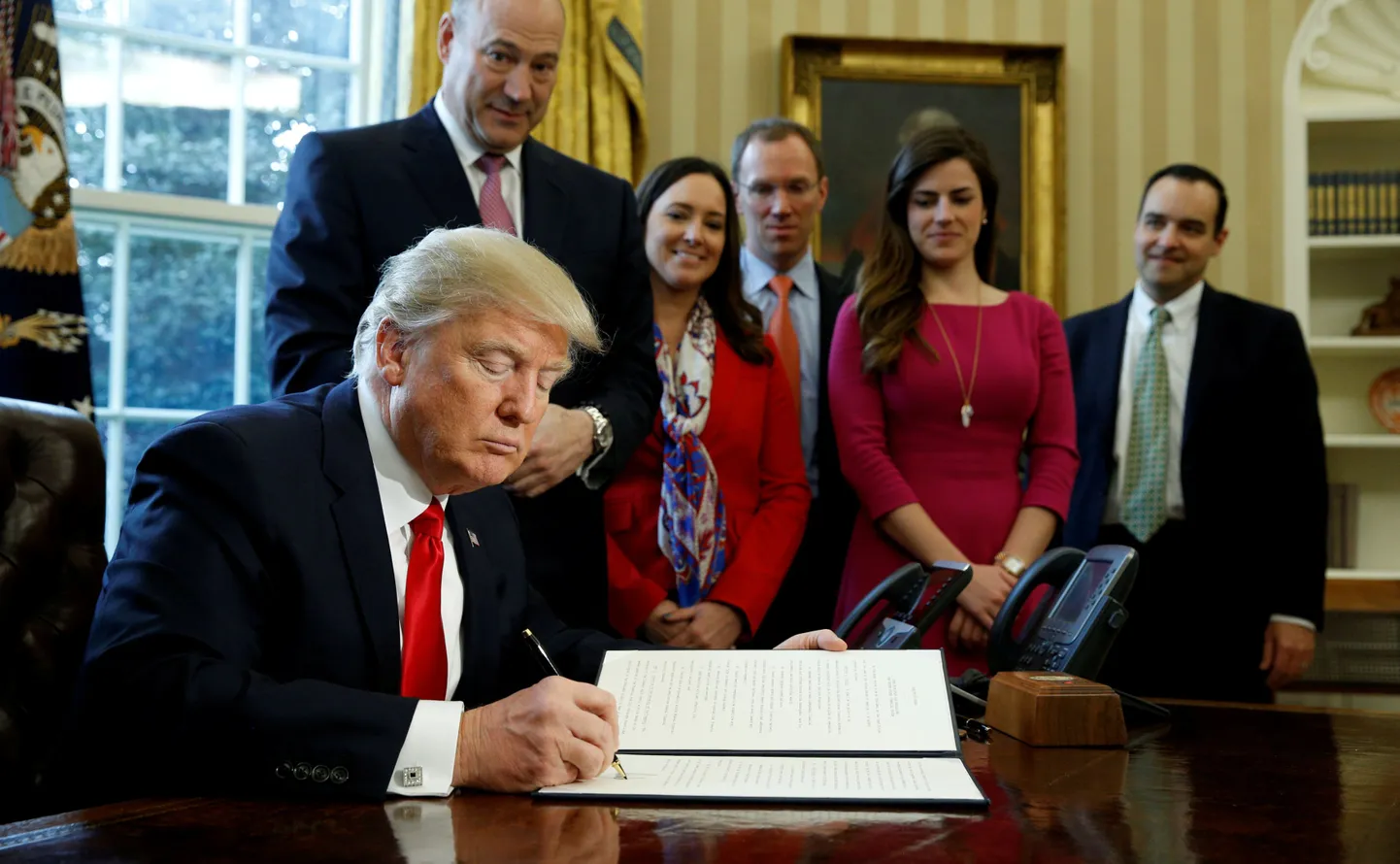USA president Donald Trump Ovaalkabinetis