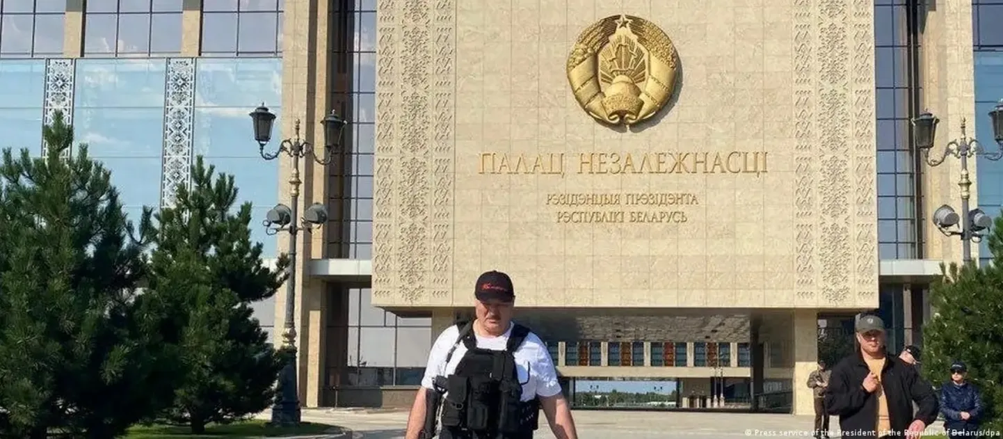 Лукашенко 30 августа 2020 года во время массовых протестов