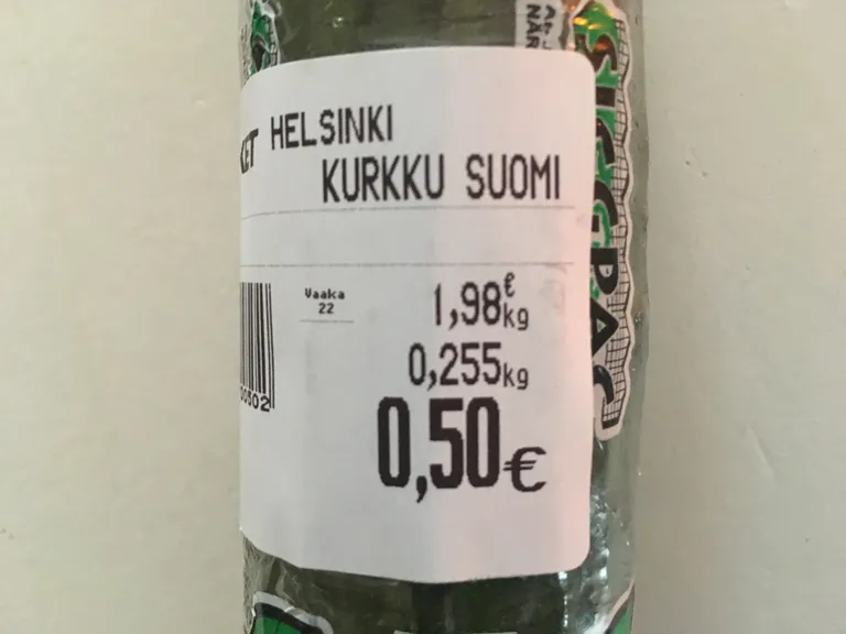 Soomest pärit kurk Soome poes.