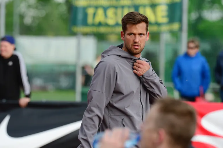 Magnus Kirt mullusel Sule mälestusvõistlusel.