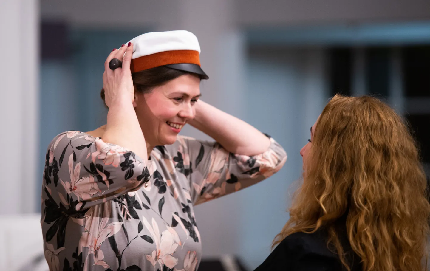 Tartu ülikooli muuseumi direktor Mariann Raisma muusemi uue püsinäituse «Minu elu ülikool» avamisel.