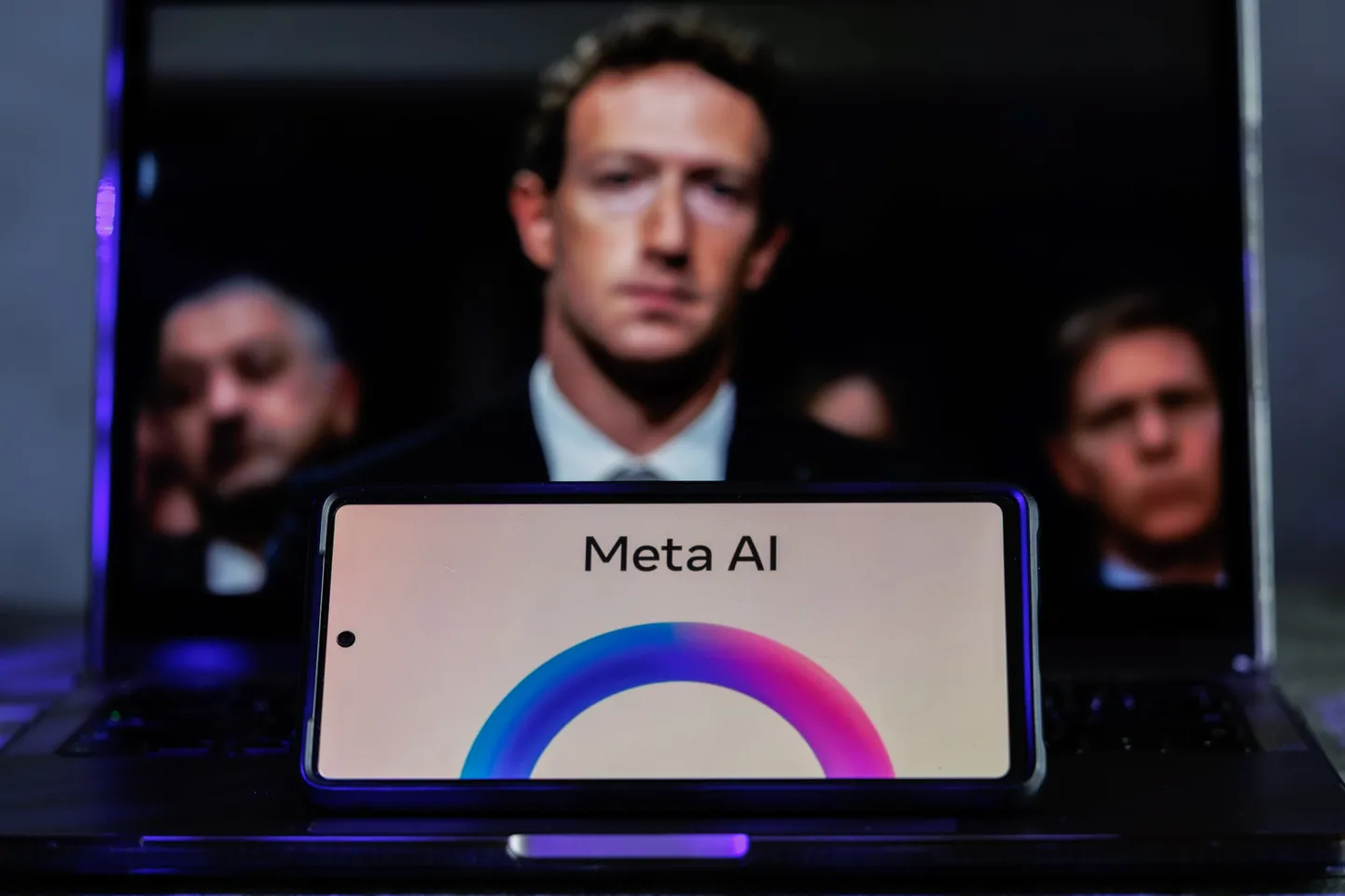 Meta AI kujutis koos ettevõtte juhi Mark Zuckerbergi pildiga.