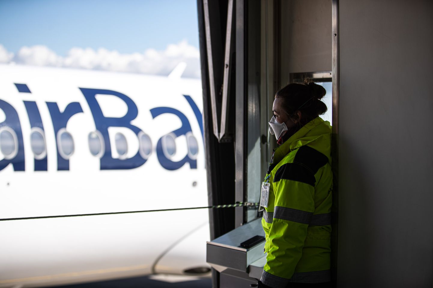 airBalticu lennuk Tallinna lennujaamas.