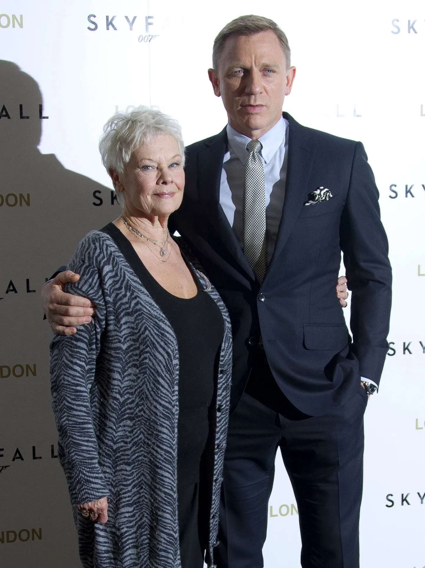 Judi Dench ja Daniel Craig