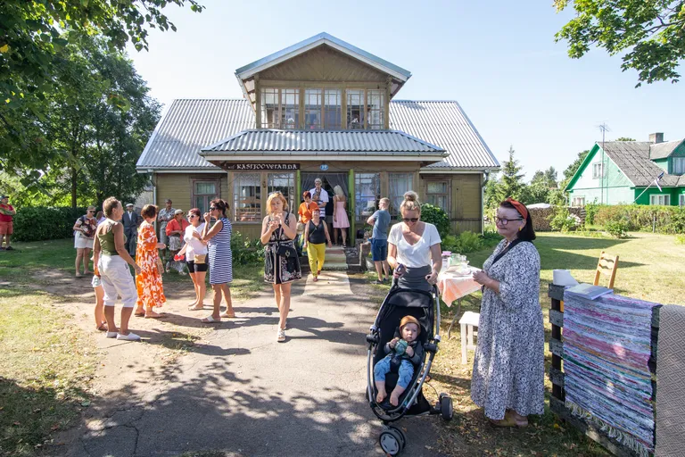 Käsitööveranda tegutseb majas, mis ehitati üle saja aasta tagasi suvitusvillaks.