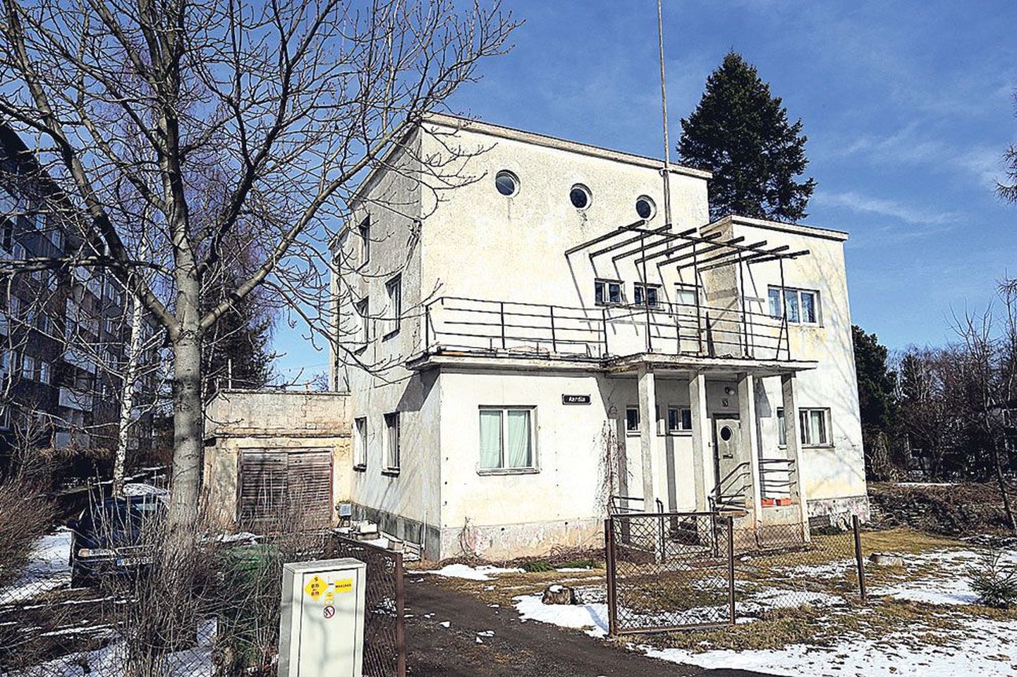 Muinsuskaitseamet toetab Nikolai Kusmini projekteeritud Aardla 3 elamu fassaadi korrastamist 16 000 euroga.