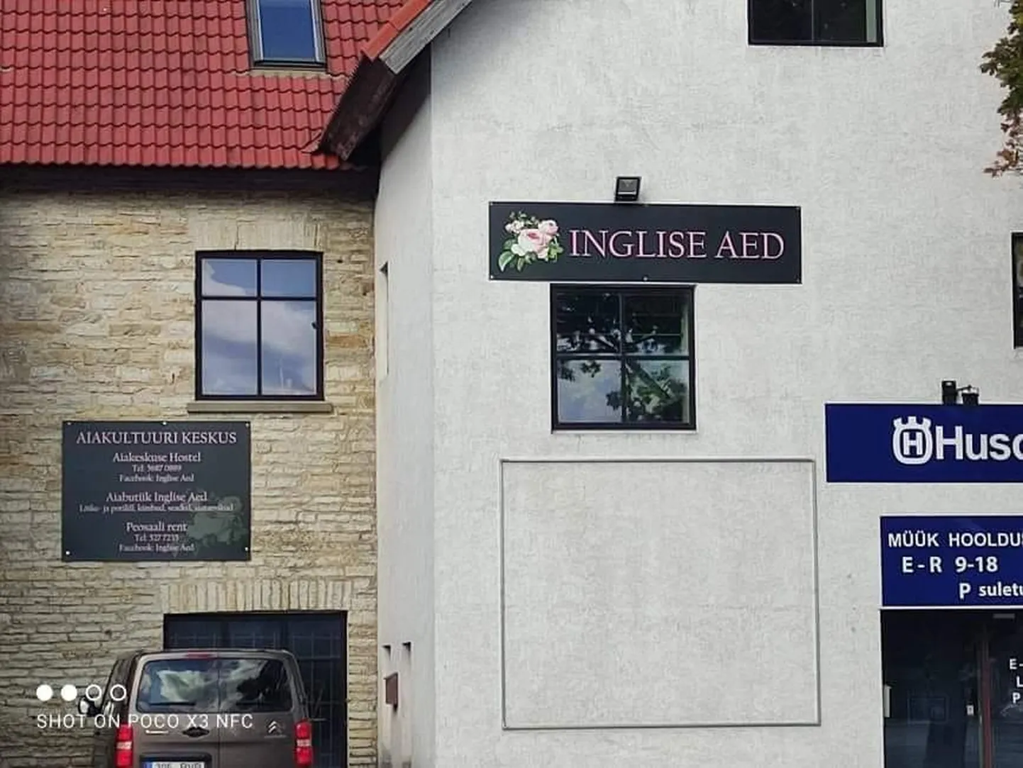 Rakvere aiakultuurikeskus asub aadressil Niine tn 4.