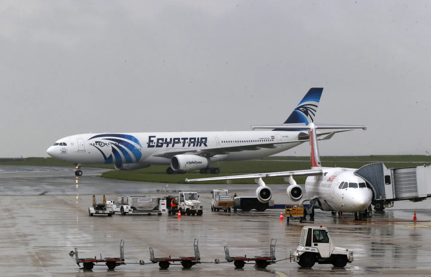 Самолет EgyptAir.