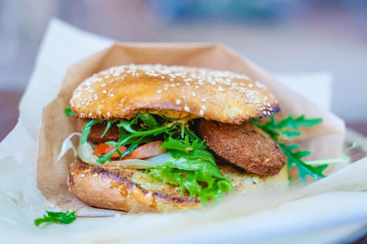 Vegan burger Saksa moodi Kieli kiirtoiduketis, 8. juulil 2023. a.