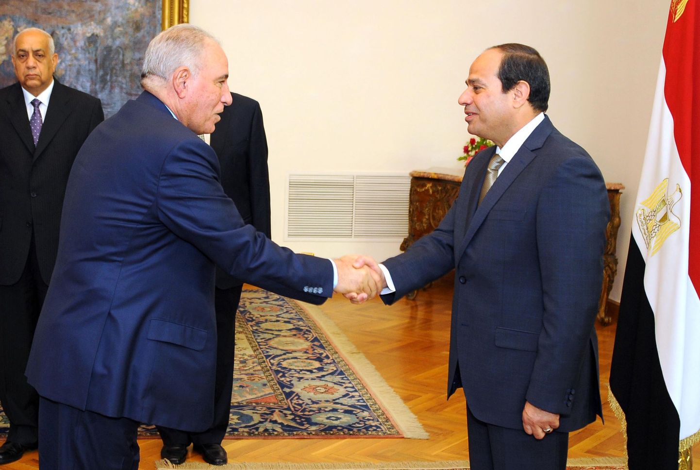 Endine Egiptuse justiitsminister  Ahmed Al-Zind (vasakul).