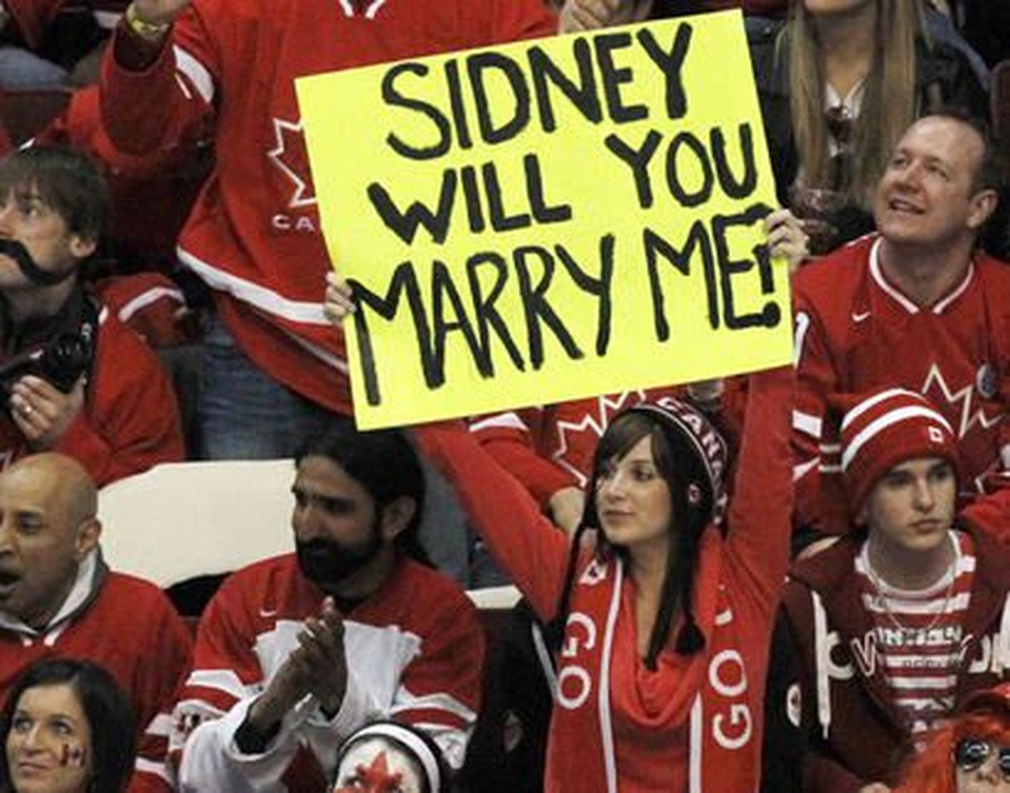 Järjekorde abieluettepanek Sidney Crosbyle.
