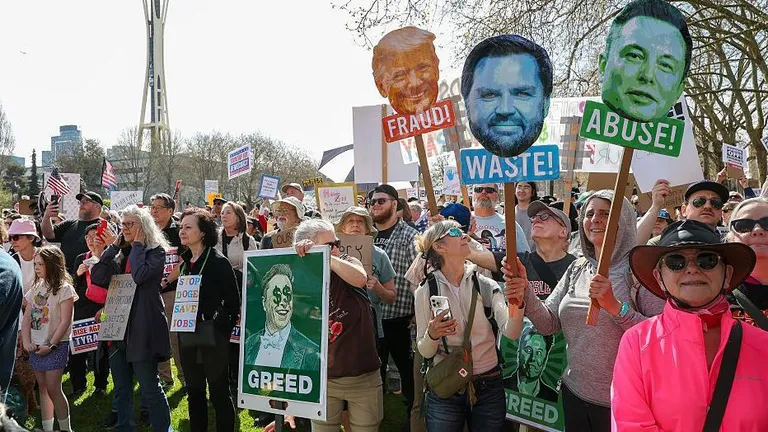 демонстрация против Трампа и Маска
