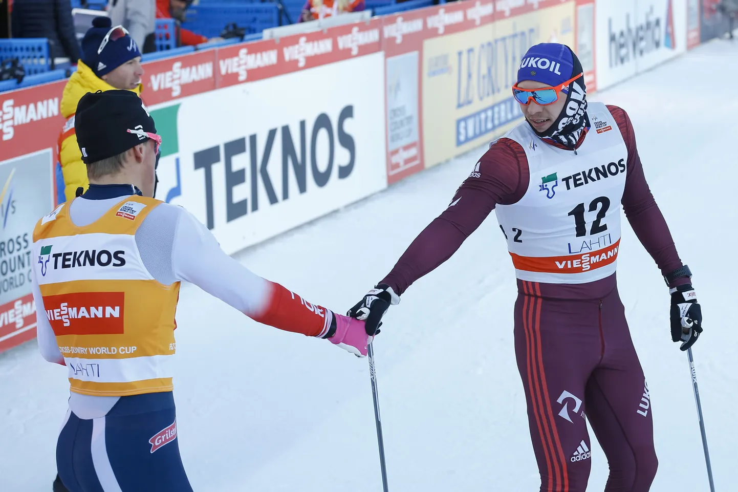 Johannes Hösflot Kläbo (vasakul) ja Gleb Retivõhh.