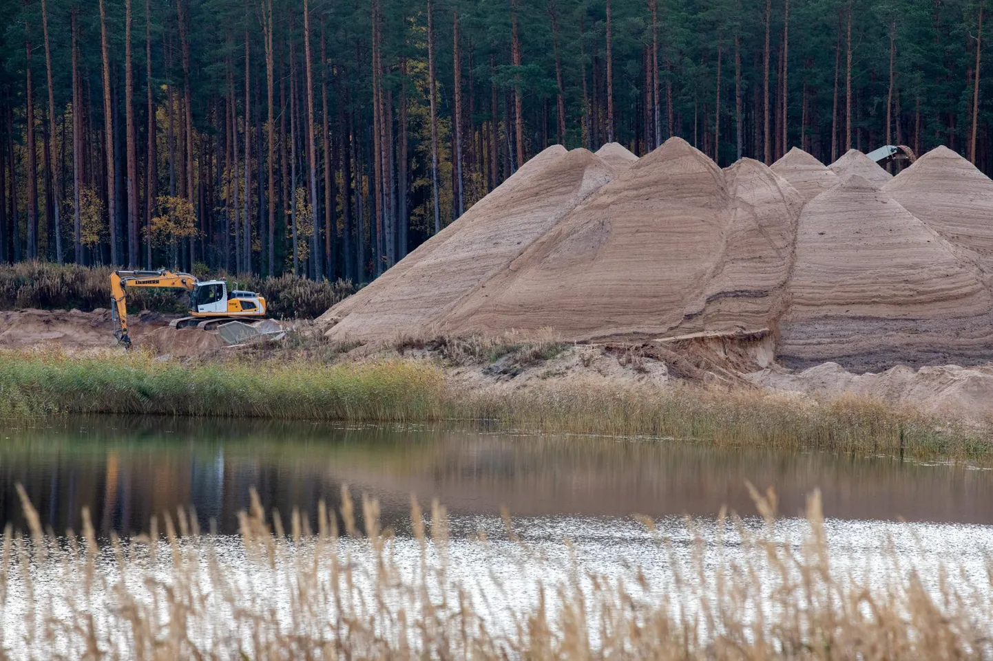 Kopplaadur karjääris töötamas. Pilt on illustratiivne.