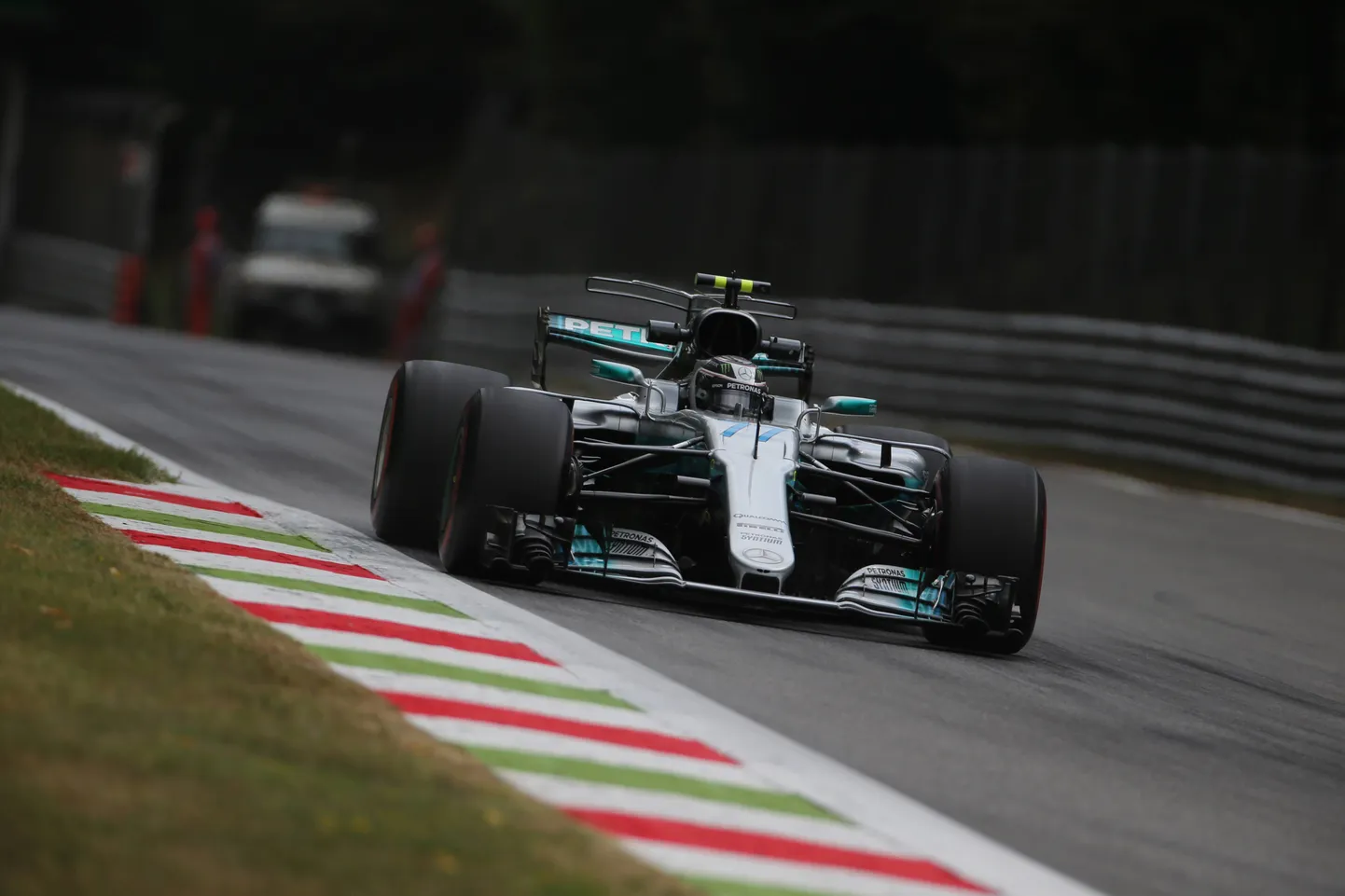 Valtteri Bottas oli Itaalia GP teise vabatreeningu kiireim.