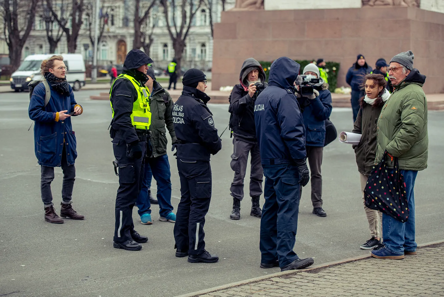 16 марта у памятника Свободы