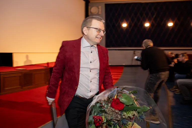 Neitsi Maali auhinna üleandmine Sõpruse kinos.
