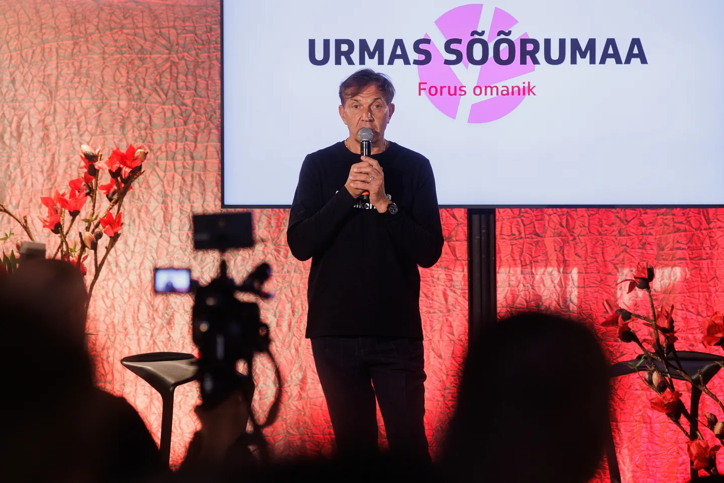 Urmas Sõõrumaa.