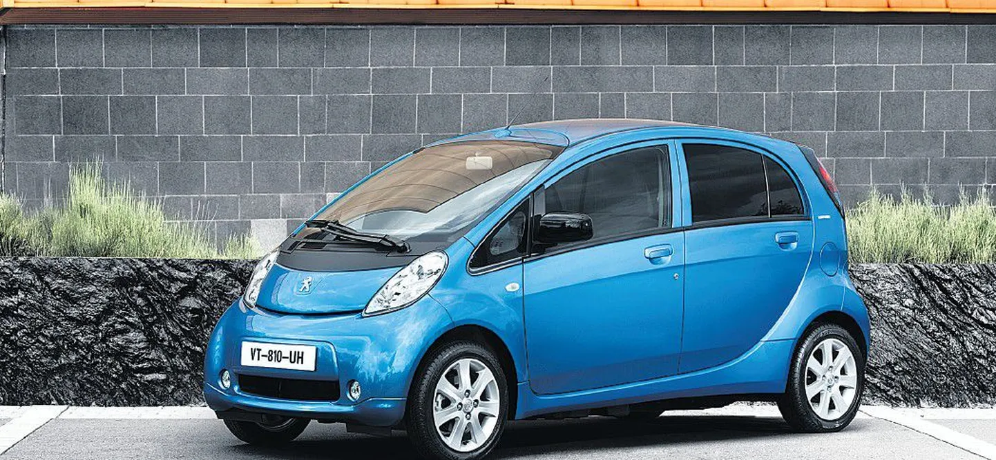 Электромобиль Peugeot iOn — это идеальный городской автомобиль, не наносящий вреда окружающей среде.