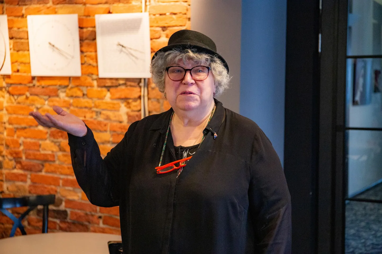 Maria Klenskaja Rakvere teatri kohvikus.